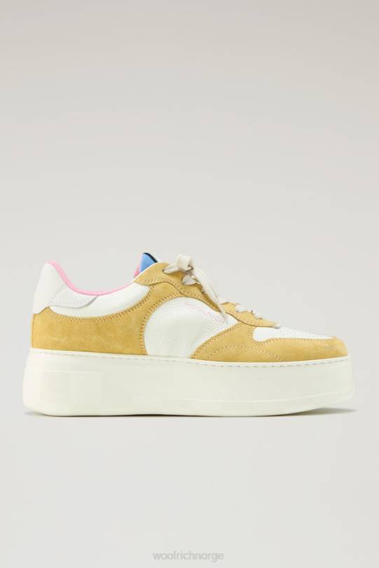 chunky banesneakers i mykt skinn med semsket skinninnlegg gul off white kvinner Woolrich fottøy 8PBN90