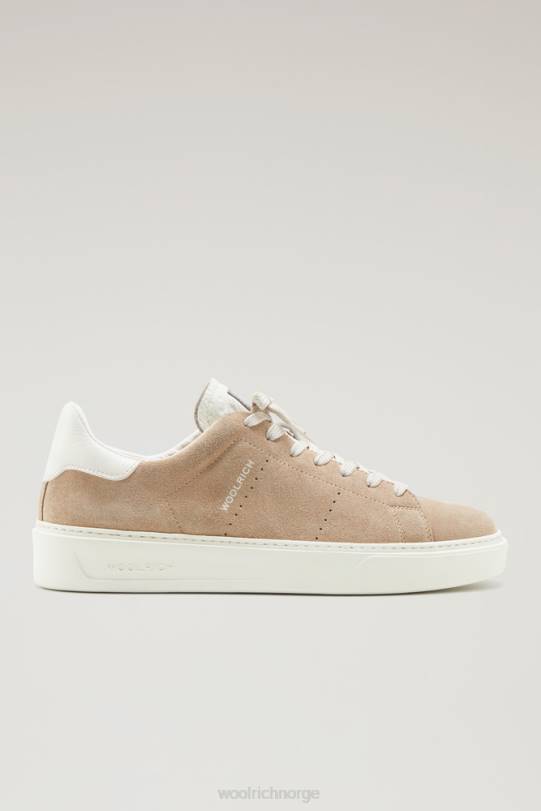 klassiske sneakers i semsket skinn med kontrastdetaljer beige kremfløte menn Woolrich fottøy 8PBN405
