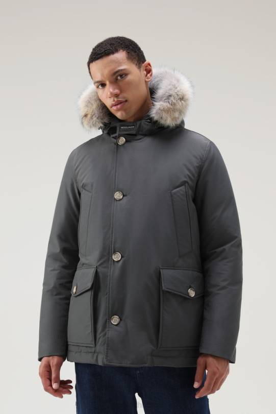 arktisk anorakk i ramarduk med avtakbar pels grå skygge menn Woolrich klær 8PBN850