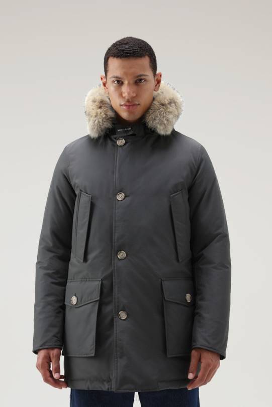 arktisk parkas i ramarduk med avtakbar pelskant grå skygge menn Woolrich klær 8PBN846